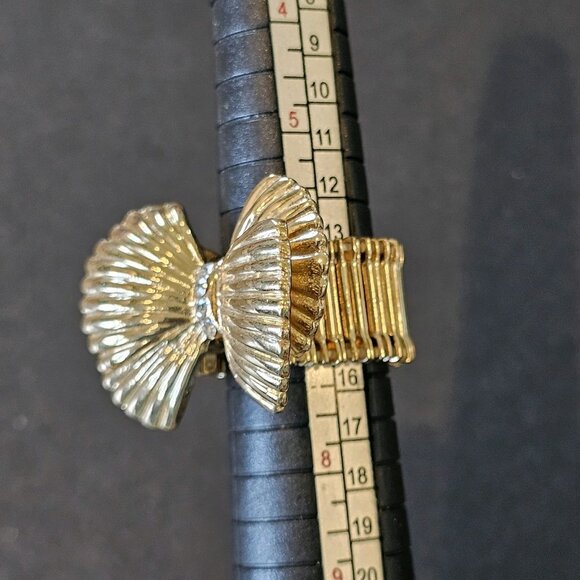 Lilly Pulitzer Gold Bow Cocktail Statement Ring Stretch Band One Size Rhinestone - Picture 3 of 11